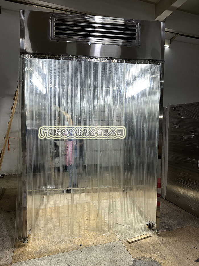 潔凈采樣車作為監(jiān)控潔凈車間環(huán)境質(zhì)量的工具，其標(biāo)準(zhǔn)要求尤為嚴(yán)格。